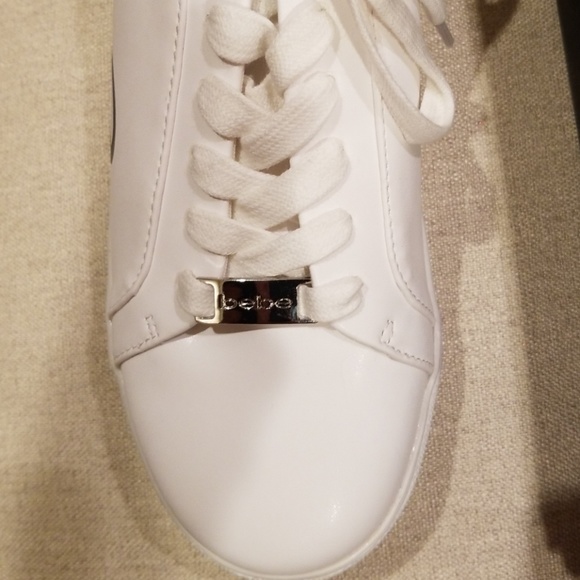 SOLD OUT - Picture 3 of 8